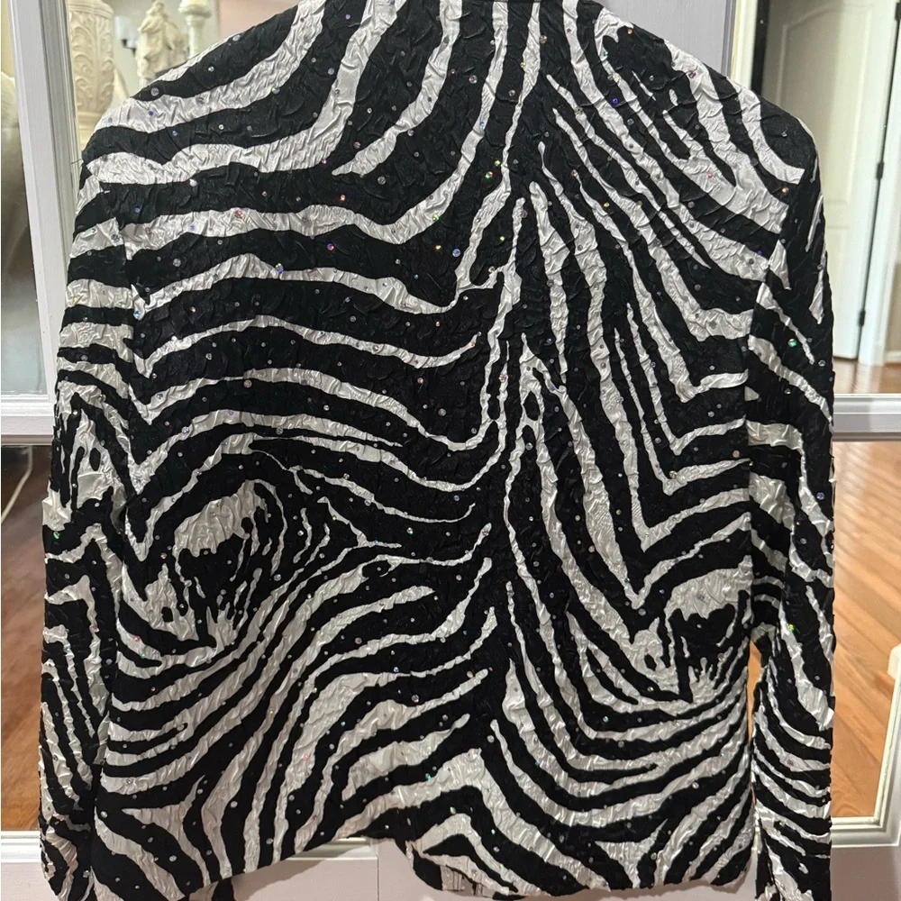 Elegant Zebra Pattern Women's Blazer